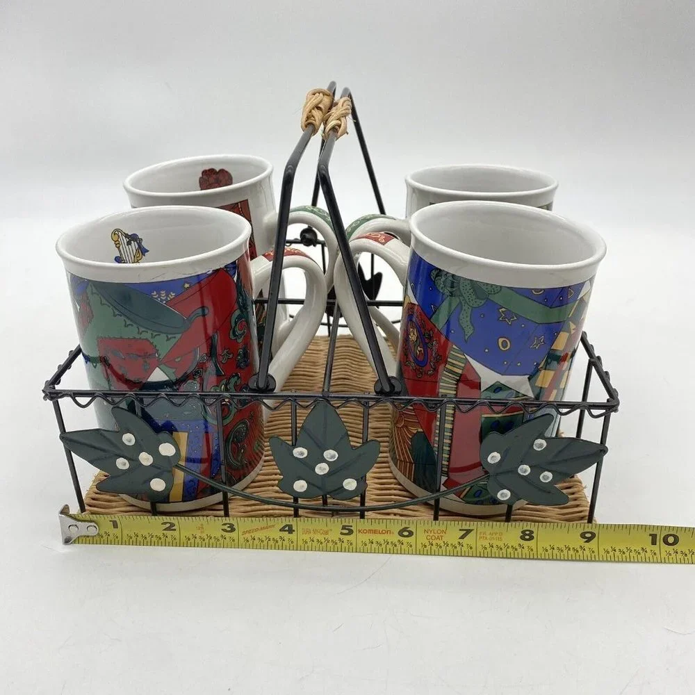 VTG 90s Christmas Porcelain Mug Set of 4 Metal Wicker Caddy‎ Holiday Festive Y2K